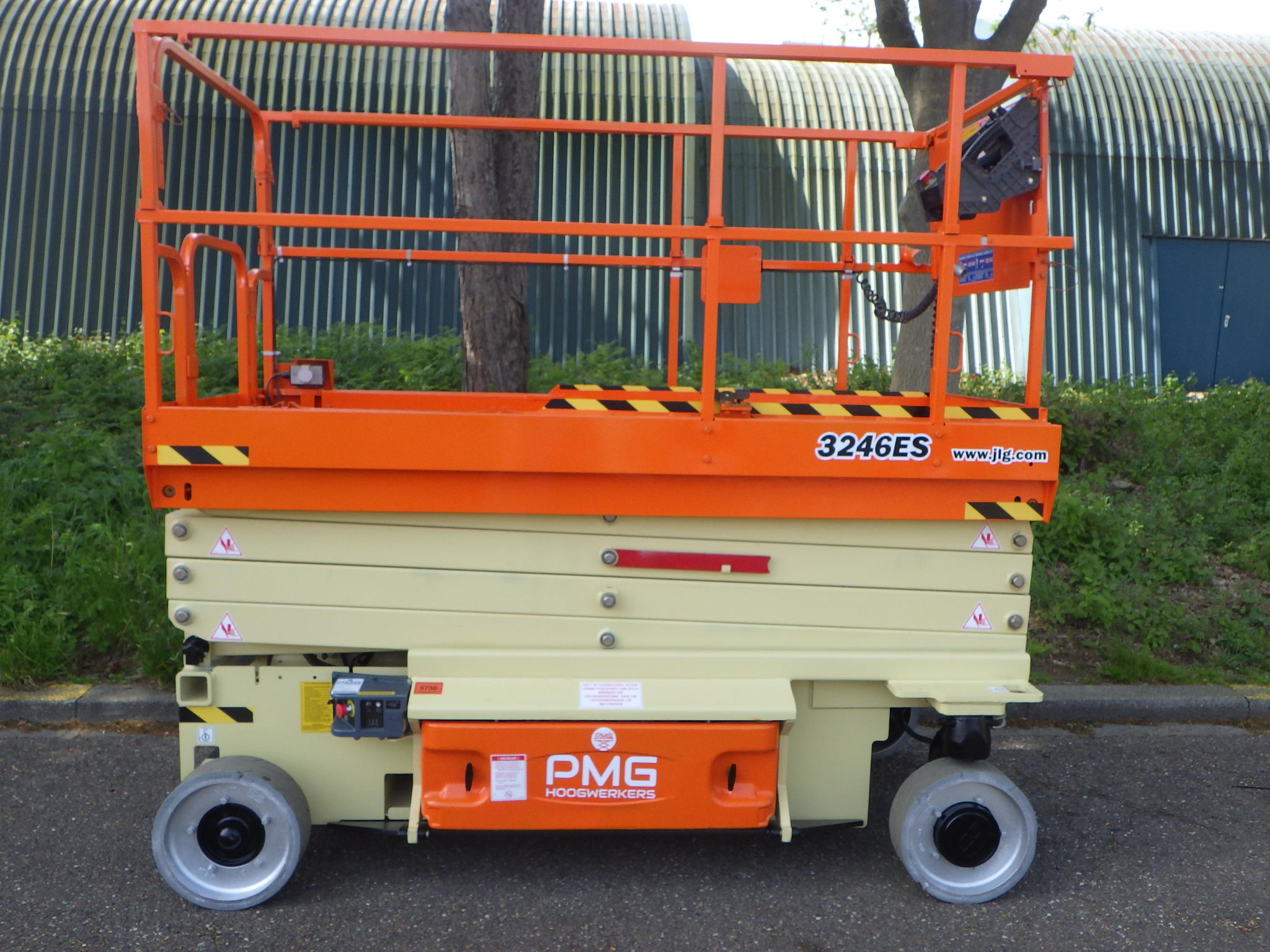 JLG 3246ES 