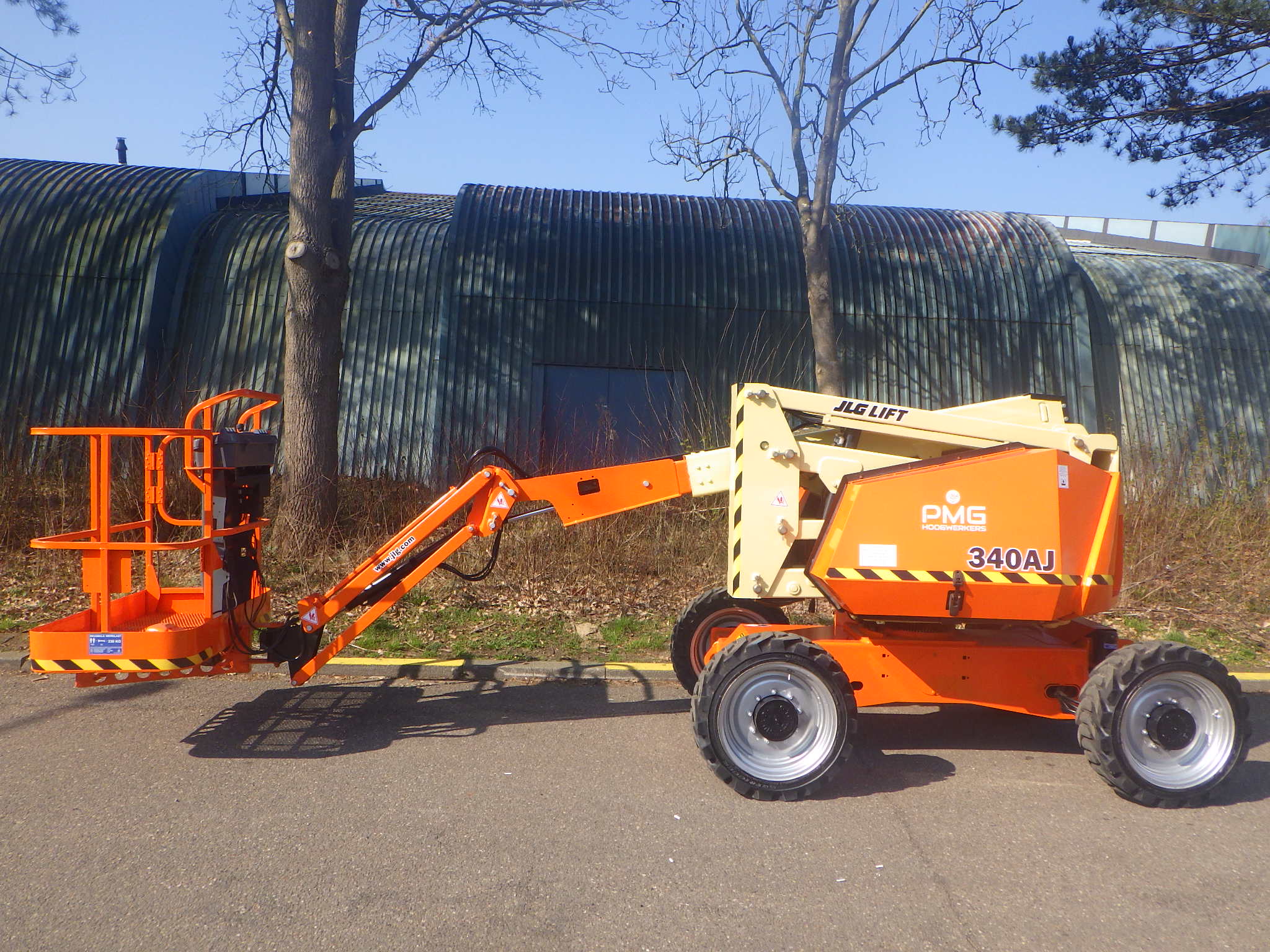 JLG 340AJ 