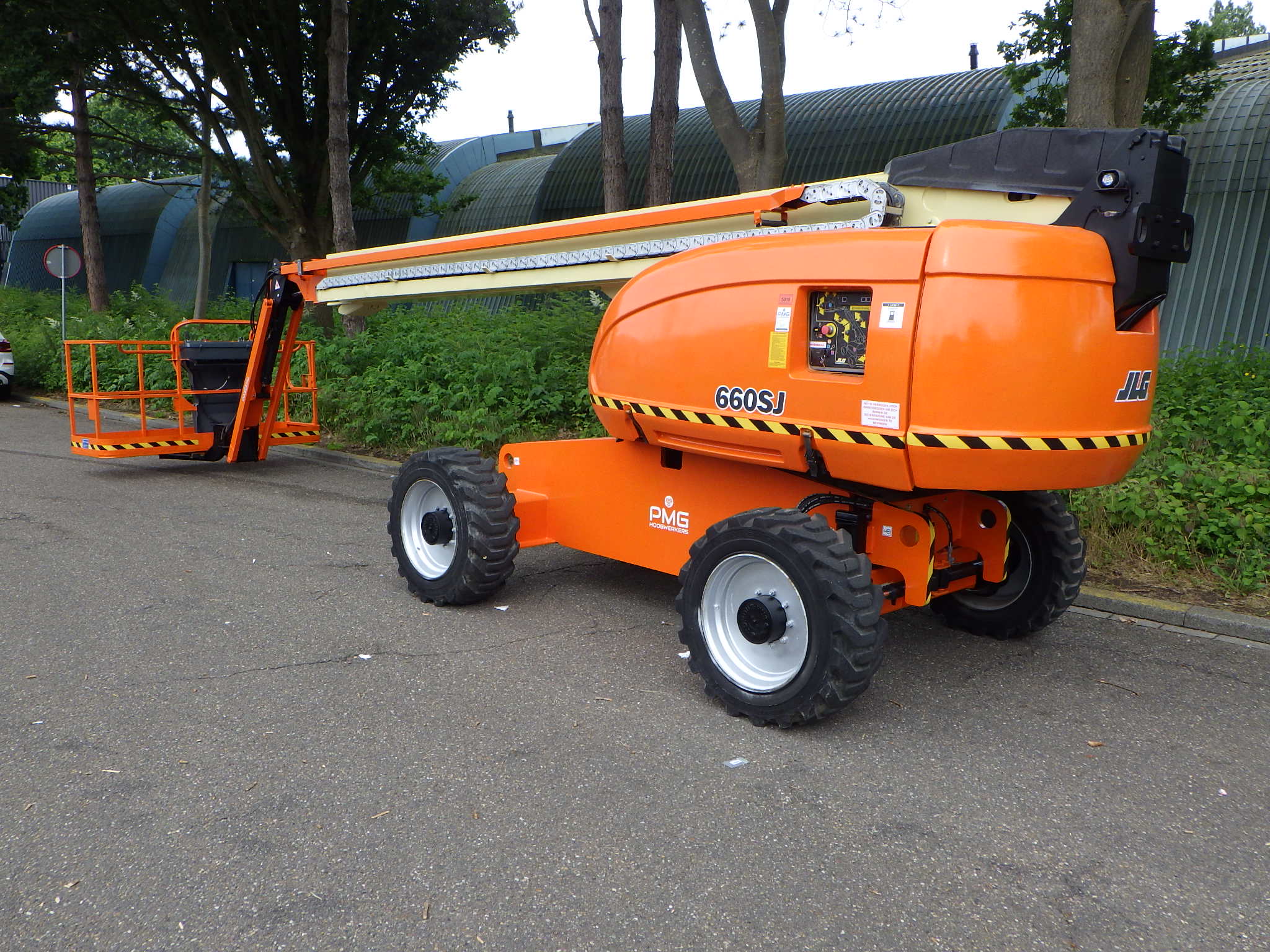 JLG 660SJ 