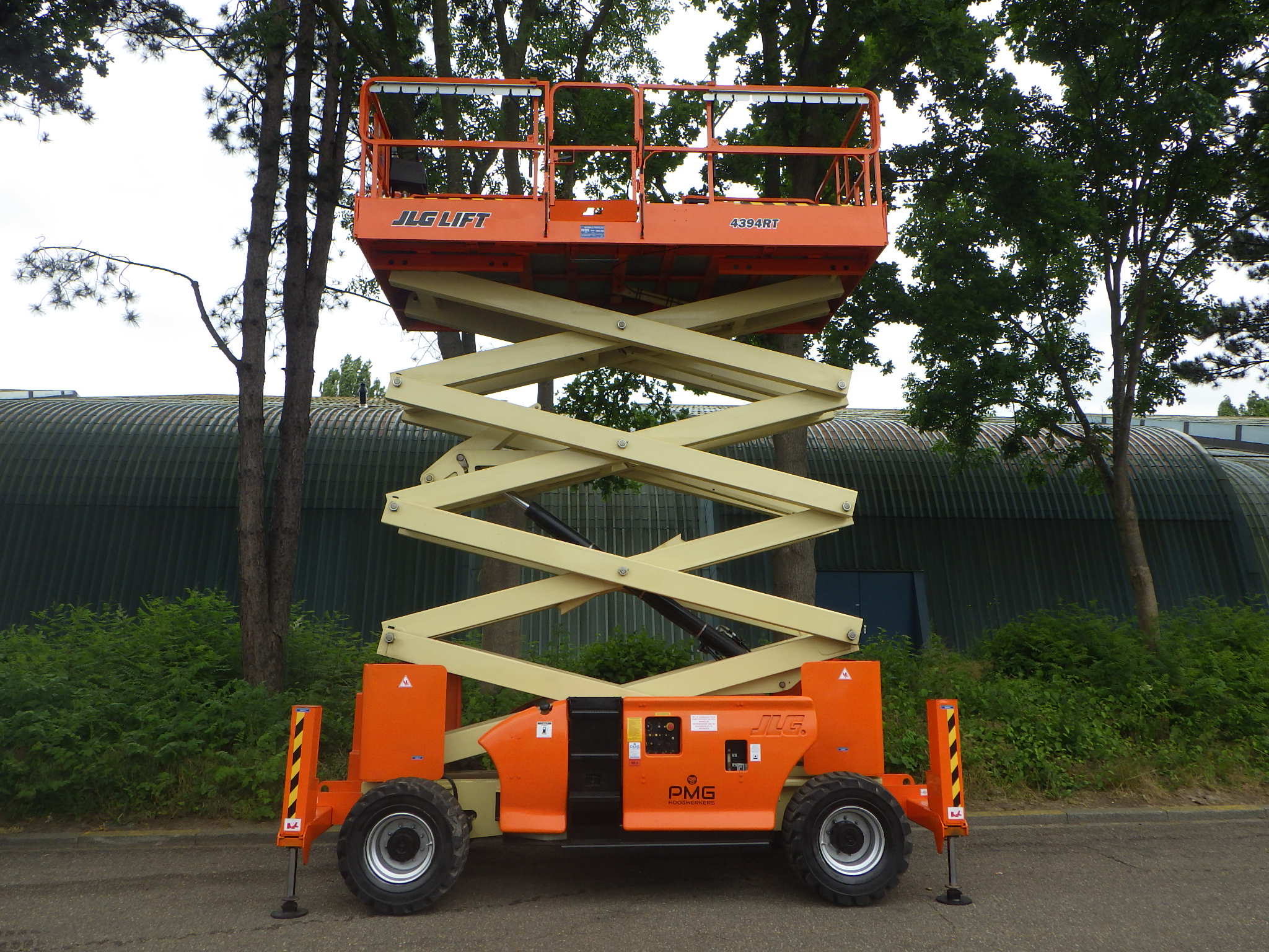 JLG 4394RT