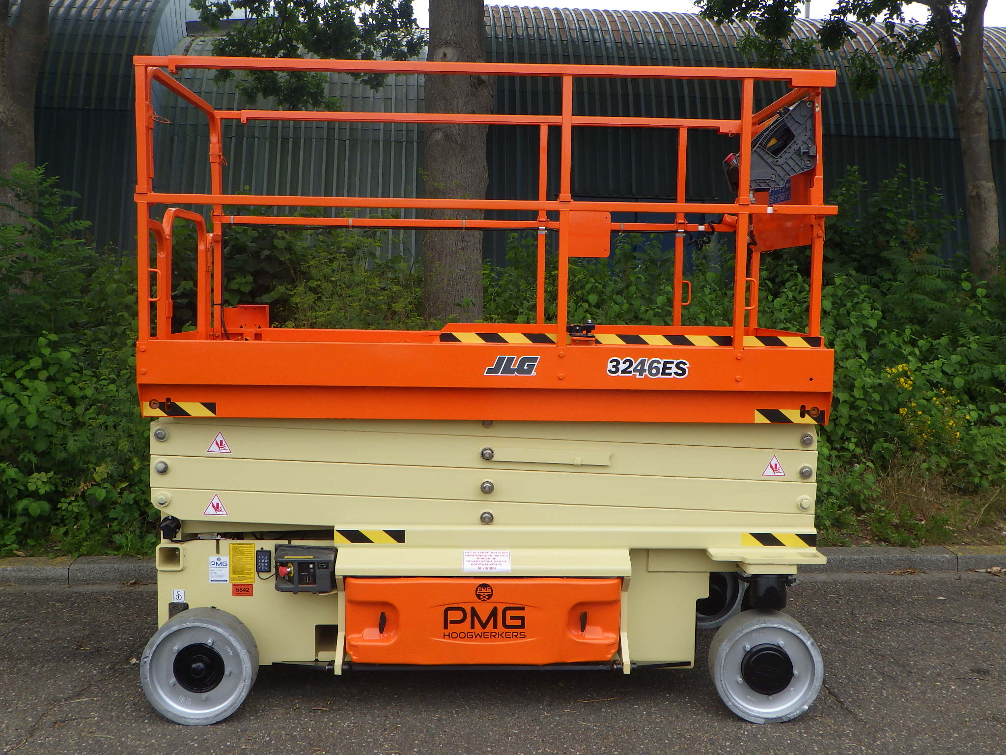 JLG 3246ES 