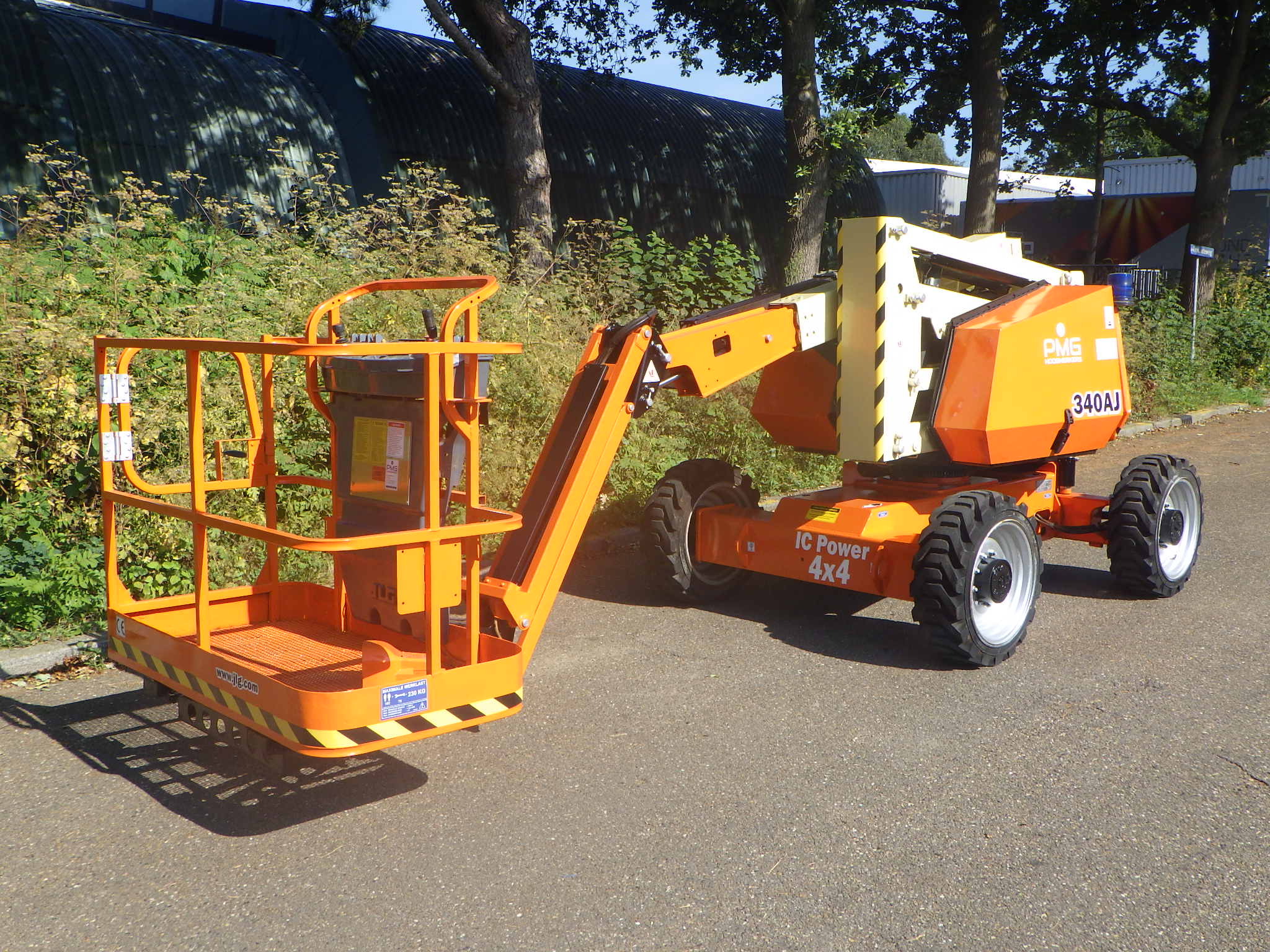 JLG 340AJ 