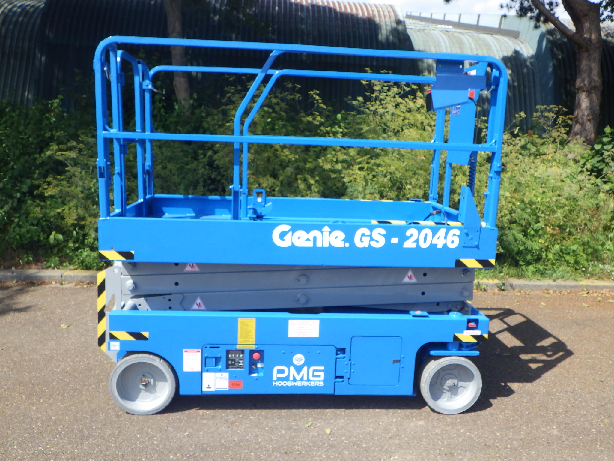 Genie GS-2046