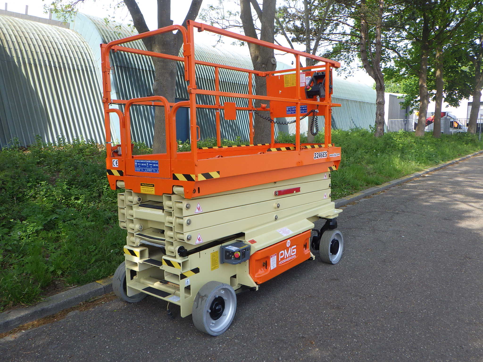 JLG 3246ES 