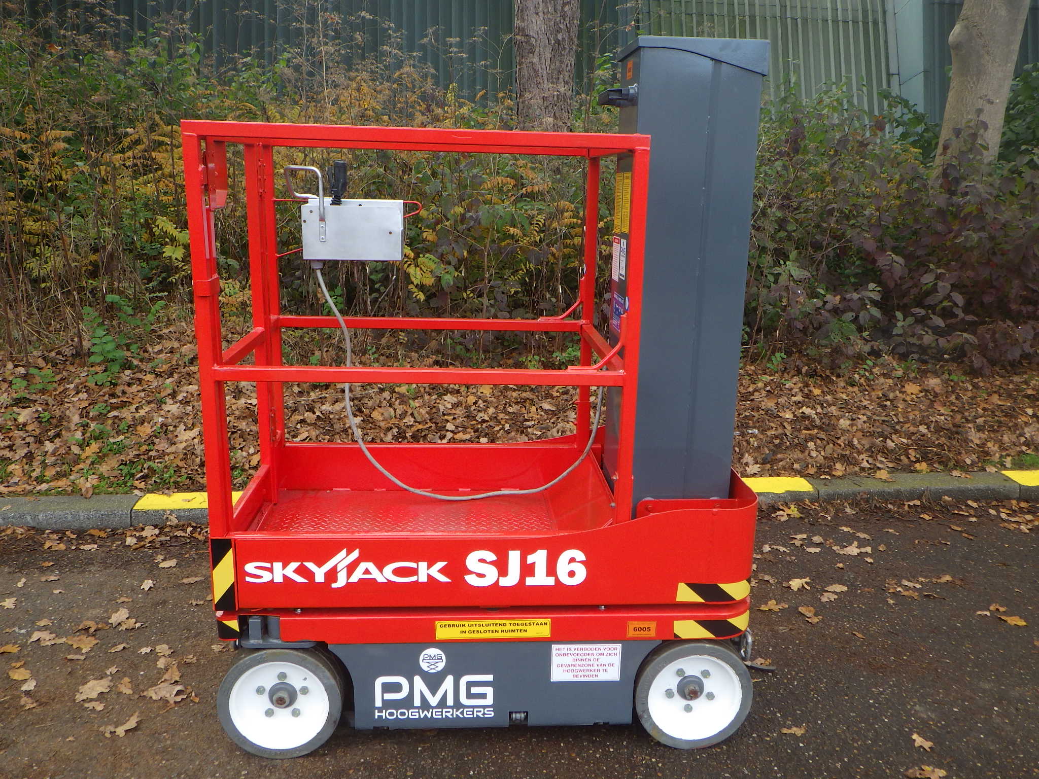 Skyjack SJ16