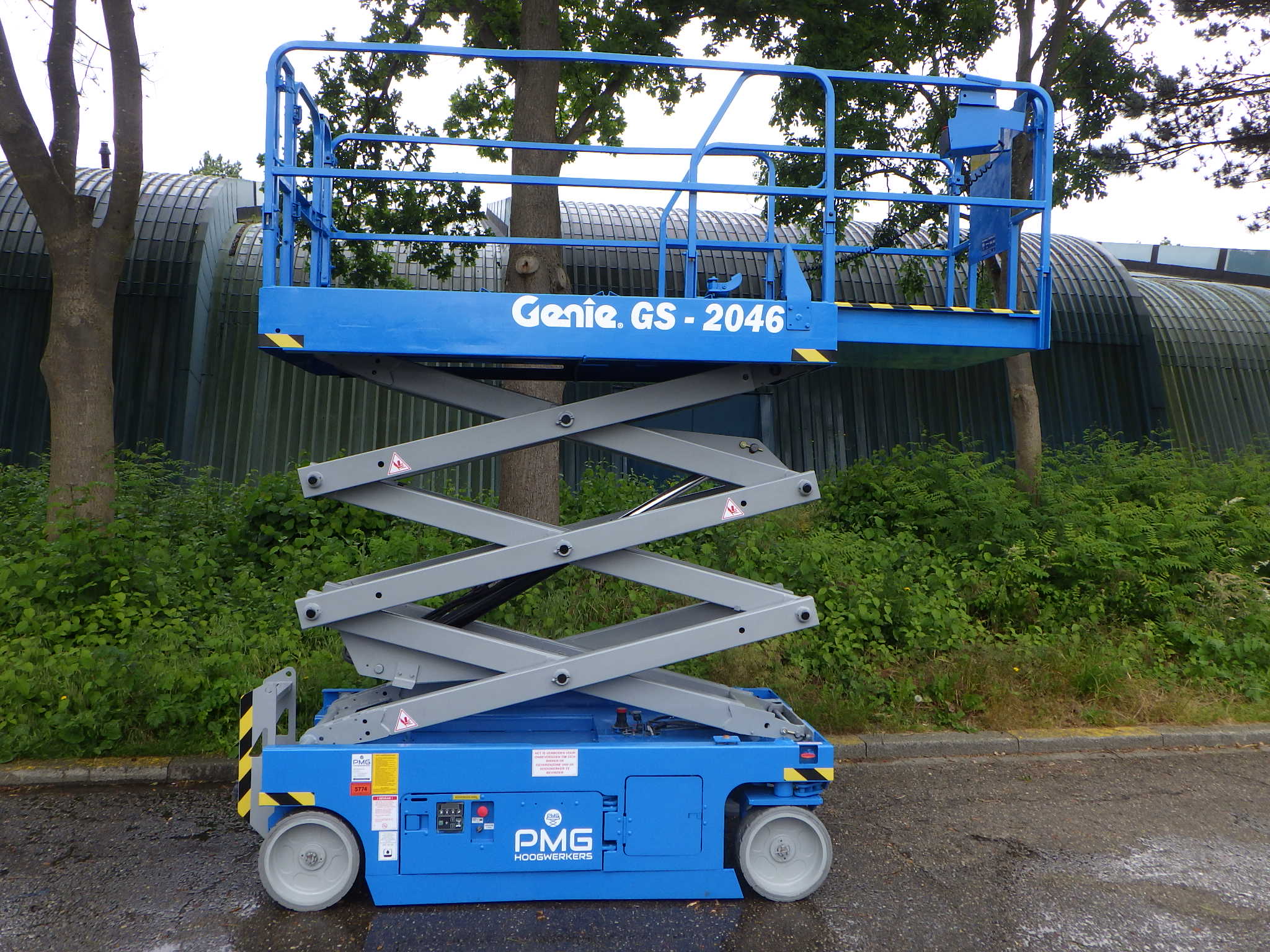 Genie GS-2046