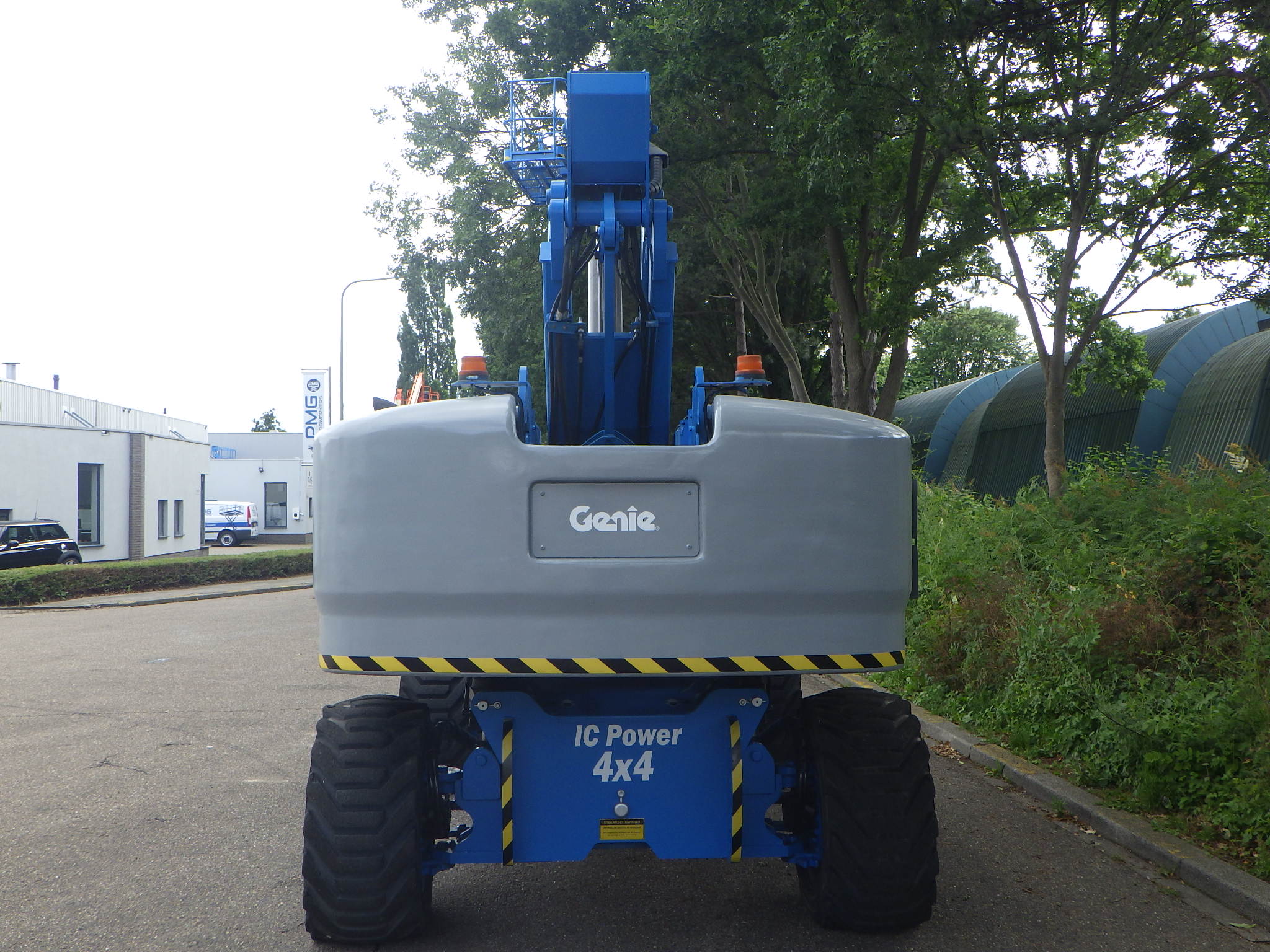 Genie S-85