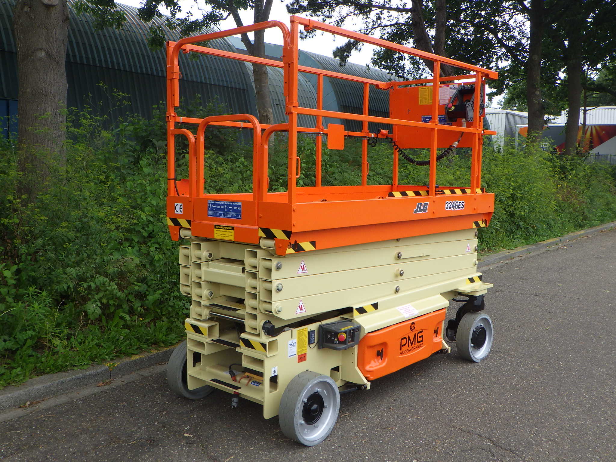 JLG 3246ES 